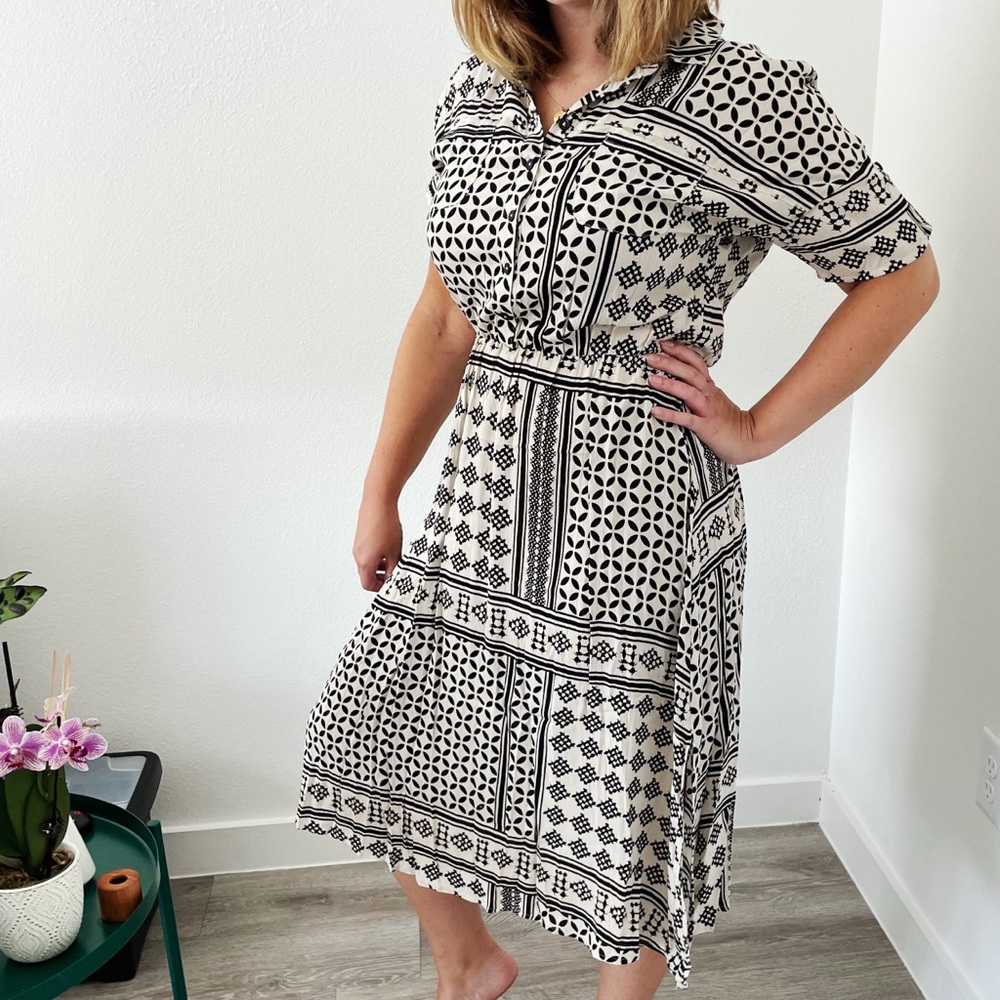 Geometric Patterned Midi Dress in Black and Cream
